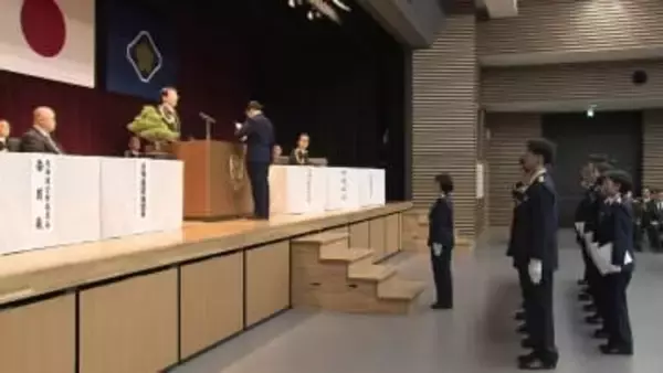 警察官の第一歩！警察学校で『卒業式』10か月の集団生活終えた卒業生180人…道内26の警察署に配属→それぞれ交番勤務へ〈北海道〉