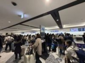 【大雪の北海道・交通情報】新千歳空港では25便が欠航＿バスが踏切で立ち往生した影響などで快速エアポート16本が運休＿道央自動車道（千歳⇔岩見沢）、札樽道（札幌⇔小樽）などで通行止め