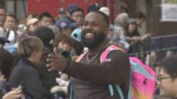 【ファイターズ】レイエス満を持してチームに合流！球場内驚愕！初フリーで場外弾4発も「時差ボケで眠れなかった・・」「今年は50本！」