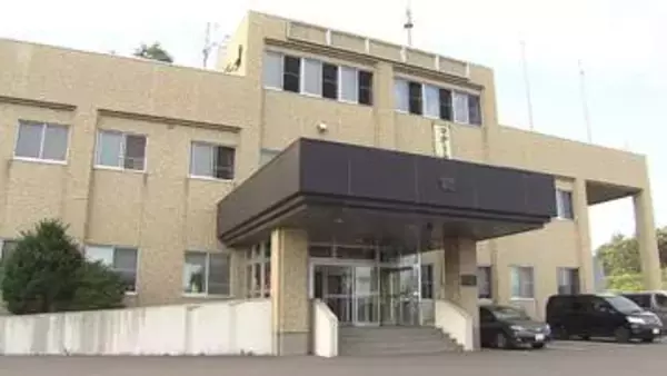 70代同士で恋愛感情のもつれか…70代女性をストーカーした疑い_74歳男を逮捕_拒まれても自宅に押しかけ手紙投函_自宅付近をうろつく行為も_男「間違いありません」警察が詳しく事情聴く〈北海道〉