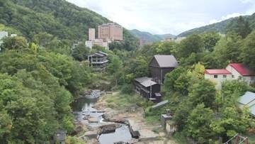 【基準地価】札幌の奥座敷”定山渓”意外な場所が住宅地上昇率1位「観光客増→雇用増→人口増」札幌全体は14年連続上昇も『鈍化』7年ぶりに7か所下落―バス減便のあおりも…〈北海道〉