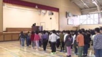 292の小中学校などで始業式！20日間の冬休みを終え…久々の再会に喜ぶ子どもたち「3学期に頑張りたいことはサッカーのリフティングです」〈北海道札幌市〉