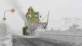 「「知床横断道路」で除雪作業進む―知床峠の通行止め解除は大型連休前か＜北海道＞」の画像1