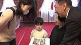 「観光客を歓迎！「いらっしゃいませー」ゴールデンウィークの子どもたちが「お仕事体験」こいのぼりづくりも体験_長さ6メートルの"巨大こいのぼり"は庁舎前に（北海道 旧道庁赤れんが庁舎）」の画像1