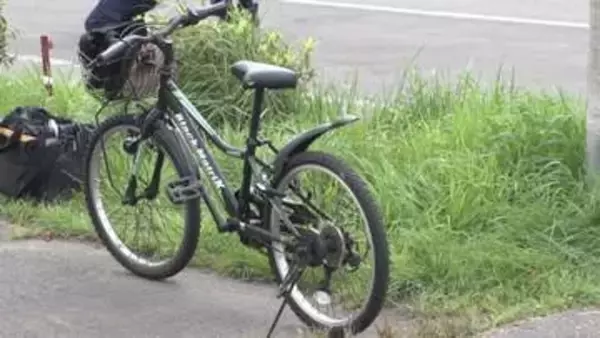 夏休み中の小学生2人はねられる…「前を全く見ていなかった」赤信号を無視した車が自転車の8歳男児2人をはね飛ばす…うち1人が意識不明に…34歳男を現行犯逮捕〈北海道苫小牧市〉