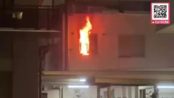 札幌の中心部が一時騒然に〈2階の窓から真っ赤な炎が激しく噴き上がる〉「屋上のダクトから炎が出ている」ビルのオーナーから119番通報―飲食店と歯科クリニックが入る雑居ビルが焼ける火事_北海道