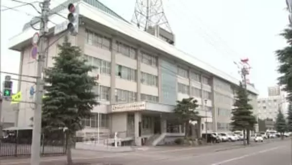 自宅の通信工事に訪れた60～70代の作業員2人にタックルし殴る…34歳の無職男を逮捕「ひじを押し付けただけ」と容疑を一部否認〈北海道旭川市〉