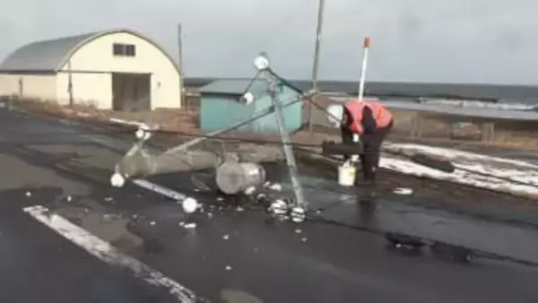 【記録的大雪】オホーツクドーム陥没、電柱倒壊、電線切断…異例の猛吹雪と湿雪が北海道を直撃 大規模停電&交通網もマヒし市民生活に深刻な影響