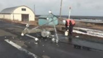 【記録的大雪】オホーツクドーム陥没、電柱倒壊、電線切断…異例の猛吹雪と湿雪が北海道を直撃 大規模停電&交通網もマヒし市民生活に深刻な影響