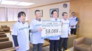 【ファイターズ2軍誘致】苫小牧は一丸！期成会が市長に“約5万8000人分”の署名提出＿10万人分目指し活動継続＿市議会では28人の市議全員がユニフォーム姿で本会議＿機運盛り上がる〈北海道苫小牧市〉