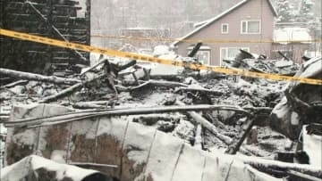 【住宅全焼】焼け跡から年齢と性別がわからない1人の遺体―連絡が取れない1人暮らしの80代住人男性か…警察が身元確認と出火原因を調べる＜北海道美唄市＞