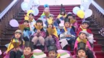 「うれしくてたのしくて最高！」札幌赤れんが庁舎でひな人形姿の園児が記念撮影_桃の節句を前に華やかなイベントが3月3日まで開催！中学生以下を対象にお菓子のつかみ取りも＜北海道札幌市＞