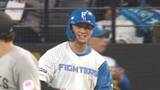 「【ファイターズ】本拠地で笑顔を輝かせた！西川遥輝が古巣復帰後初スタメンで勝利に貢献 お立ち台で”西川遥輝です！”」の画像1