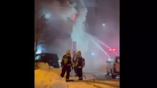 「天ぷら油から出火。2階に燃え移りそうだ」居酒屋の入った建物から出火…男性1人が煙を吸うなどして搬送＜北海道札幌市清田区＞