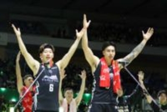 【レバンガ北海道】2点差の接戦を制し8季ぶり5連勝！平日ナイターに5200人 菊地が守備で流れ変え逆転勝ち―ドワイト・ラモスは20得点 富永は徹底マークされながらも11得点