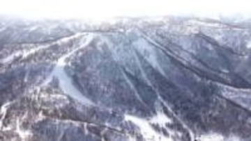 6歳児連れたスノーボーダーが冬山遭難SOS「子どもとコース外を滑って道に迷った」警察のヘリコプターが出動〈北海道札幌市〉