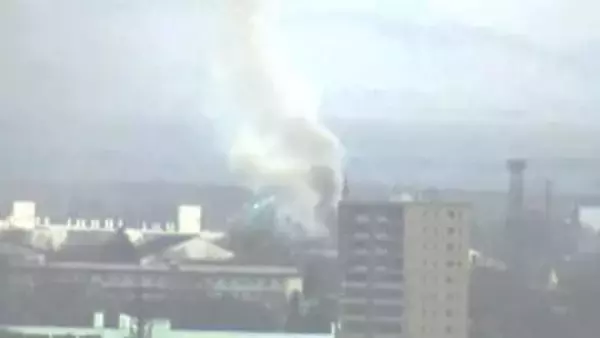 【速報】「タンスから火が出た」住人から119番通報_北海道千歳市の住宅から出火_立ち上る煙と炎〈北海道千歳市〉