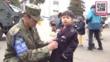 北海学園大学で防災知識を学ぶ！学生企画の「防災フェスタ」が開催…はしご車体験や自衛隊車両との記念撮影・心臓マッサージ講習など楽しみながら防災意識高める〈北海道〉