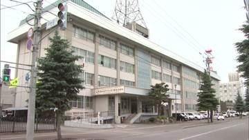 紛失したイヤホンを探したら…「自分のものにしたのは間違いない」落とし物のワイヤレスイヤホンを所持した疑い_62歳の男を遺失物横領の容疑で逮捕_高校生自ら“位置情報機能”で発見し通報〈北海道旭川市〉
