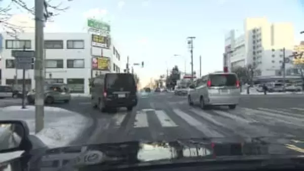 【渋滞する交差点】“右折専用レーン”設置の動きが解決策に？…車線変更で「危ないと思う時ある」ドライバー実感＿予算＆時間に限界あるも専門家『信号機の工夫も選択肢』と指摘〈北海道札幌市〉