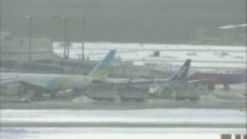 【最新】新千歳空港で106便欠航相次ぐ_悪天候の影響…羽田便は到着・出発合わせて22便が運休〈北海道New Chitose Airport〉