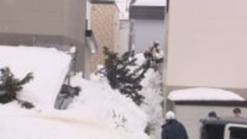【速報】「会社の屋根の雪が落ちて3人生き埋めになっている」60代男性が意識不明の重体…16日には20センチの大雪に…日中の気温が3℃前後まで上がることから落雪事故などに注意が必要〈札幌市白石区〉