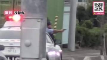 車道で包丁を持った女…取り押さえるために警察官が威嚇射撃－「いきなりバーンと音が聞こえたので本当に撃ったんだ」周囲は騒然〈銃刀法違反で現行犯逮捕し『適正な職務執行であった』とコメント〉北海道恵庭市