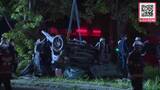 「原形をとどめないほど大破した車―中央分離帯に乗り上げ立ち木に突っ込んで横転_運転していた20代男性と助手席の10代女性が死亡―後部座席の10代女性がケガ〈現場は片側2車線の直線…北海道苫小牧市〉」の画像1