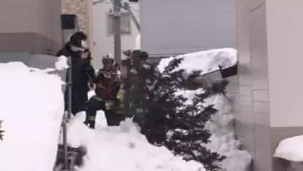 【落雪事故】札幌市で雪下ろし中に3人が落雪に巻き込まれ1人死亡…当時の気温はプラス2.9℃で雪解け進んでいたか―週末には記録的暖気が予想され落雪に一層注意〈北海道〉