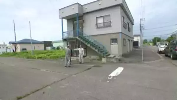【ヒグマ速報】住宅街で帰宅途中の男性が“クマのような動物”を目撃…体長1.5メートルで痕跡も確認＿子グマを連れ歩く親グマか？市が警戒を呼びかける〈北海道砂川市〉