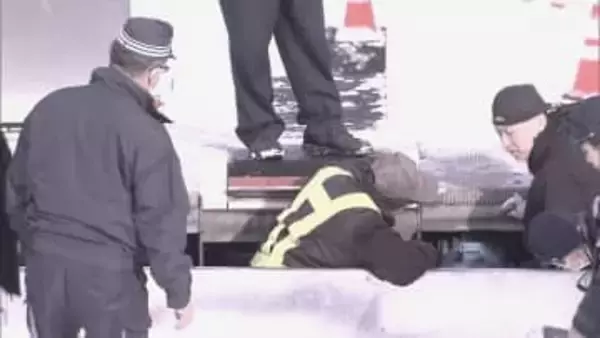 【スキー場運営会社を強制捜査】5歳男児がエスカレーターに挟まれ死亡した事故で警察が家宅捜索＿スキー場では数年前の”転倒事故”以降も監視員を置かず〈北海道・小樽市〉