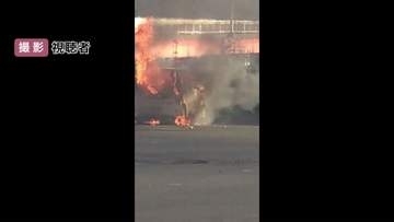 【駐車場で軽自動車が炎に】全焼した車の後部座席から“性別不明の1人の遺体”発見「車が燃えている」と通行人が通報＿警察が身元の確認とともに事件・事故の両面で調べる〈北海道釧路市〉