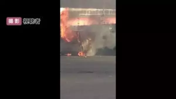 【駐車場で軽自動車が炎に】全焼した車の後部座席から“性別不明の1人の遺体”発見「車が燃えている」と通行人が通報＿警察が身元の確認とともに事件・事故の両面で調べる〈北海道釧路市〉