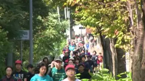 【防災の日】地震と津波警報を想定...子どもたちが本番さながらの訓練＿「30分で逃げられるかどうか」がポイント＿教諭は「今後どういう掛け声をしたらいいかは勉強だと思いました」