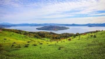 全国でも有数の”絶景の道の駅”レストランがリニューアル！美幌峠からの景観を楽しみながら『豚ジンカン丼』いかが？地元グルメが楽しめる！サクラ開花も間近の北海道で新たなドライブスポットに＜北海道美幌町＞