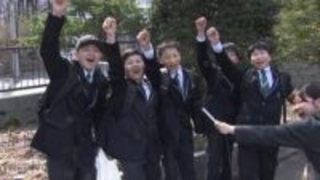 札幌市内97校で中学入学式「ワクワクしてます」「がんばるぞ！」約1万4400人の新入生が新たな一歩踏み出す〈北海道〉