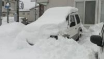 2日間で70cm超！十勝南部で“集中的ドカ雪”…雪かきに追われる住民「これ以上は雪振らないで欲しい」屋根からの落雪や雪崩に注意を〈北海道〉