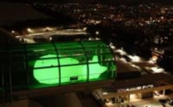 大和ハウスプレミストドームの展望台に全長9ｍ『巨大猫アート』が出現―2月4日から8日間・雪まつり期間に合わせ"幻想的な空間演出"イベント開催＜札幌ドーム＞