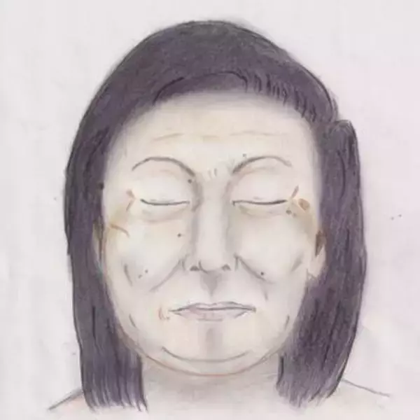 【変死体】川で身元不明の女性遺体を発見…156センチぐらい・55歳以上か・白髪交じりの黒髪で薄紫色に染めたセミロングの髪型…警察が画像と似顔絵を公開し情報提供呼びかけ＜北海道釧路市＞