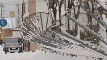 【湿ったドカ雪で大変】「もう雪だらけ」道内9地点で記録的大雪～紋別市の小中学校は臨時休校～帯広市では車が雪に埋まりレスキュー～非常に強い風で“暴風雪”被害も〈北海道〉