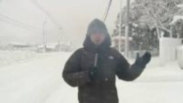 【湿ったドカ雪で大変】「もう雪だらけ」道内9地点で記録的大雪～紋別市の小中学校は臨時休校～帯広市では車が雪に埋まりレスキュー～非常に強い風で“暴風雪”被害も〈北海道〉