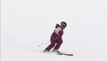 10日早く『札幌国際スキー場』オープン！山頂付近の一部コースを開放「有給とってきたので一日楽しもうと」朝から多くの人でにぎわう〈営業は当面午前9時～午後3時20分〉北海道札幌市