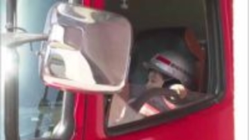 「安全のために頑張っているんだなと感謝」職員の家族が消防署を訪問　体験見学会