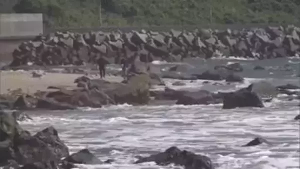 串間市の漁港で釣り人が行方不明　付近の海岸で男性の遺体見つかる