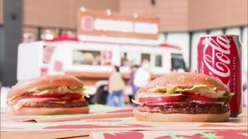 宮崎にバーガーキングがやってきた！「並んででも食べたい」　イオンモール宮崎で期間限定販売