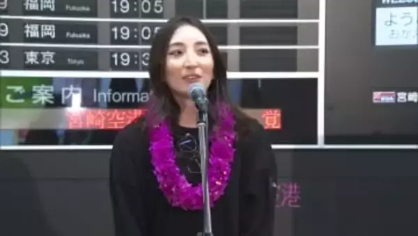 伊藤園レディスで優勝　脇元華選手の凱旋セレモニー