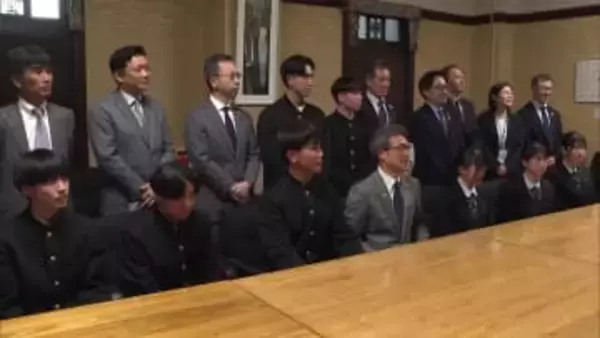 「マイナビ ツール・ド・九州」の視察を通した探究学習の成果　高校生が知事に報告