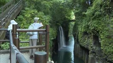 高千穂峡の閉鎖解除　観光客が渓谷の景色楽しむ