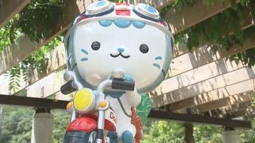 「優しいライディングで優しいバイクライドを」　きょうはバイクの日　オートバイ神社お披露目　宮城光さんが1日警察署長も　山梨・道の駅どうし