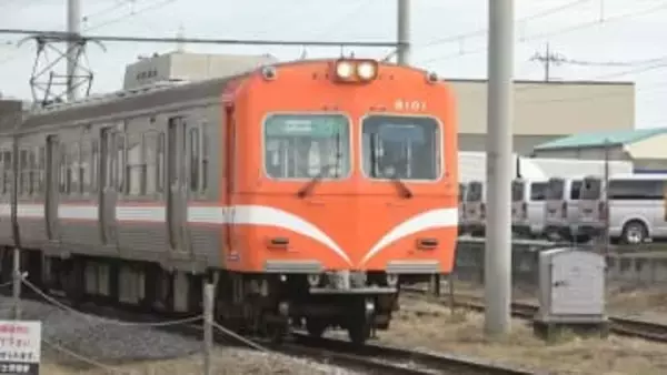 「ローカル感が何とも言えない」全長9.2キロ、10駅のローカル私鉄“岳南電車”の魅力　沿線のご当地グルメやソウルフードも